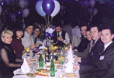 Кстати, господа дилеры, все Ваши разговоры с нашими девушками тщательно записывались на диктофон, так что вряд ли Вам предстоит работать с другими поставщиками.