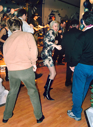 LG на этой дискотеке были самыми заводными и привлекательными.