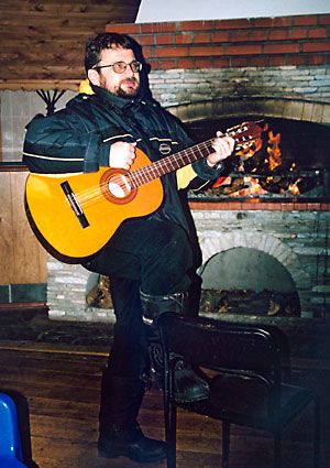 Для друзей из компании «Новый воздух» исполнение этой песни Леонидом стало самым ярким впечатлением съезда.